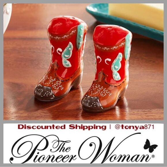 🦋❤️ New Pioneer Woman Red Cowboy Boots Salt & Pepper Shakers - Picture 1 of 6